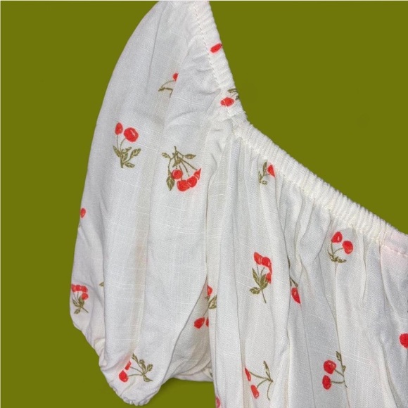 NWT SO Off The Shoulder Square Neck Crop M - Picture 2 of 8